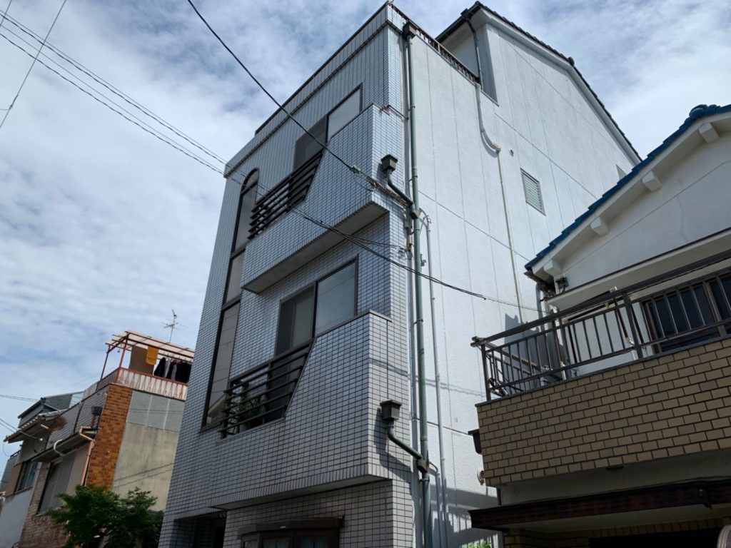 ベネチアブルーで爽やかな屋根に 屋根外壁塗装 大阪市生野区