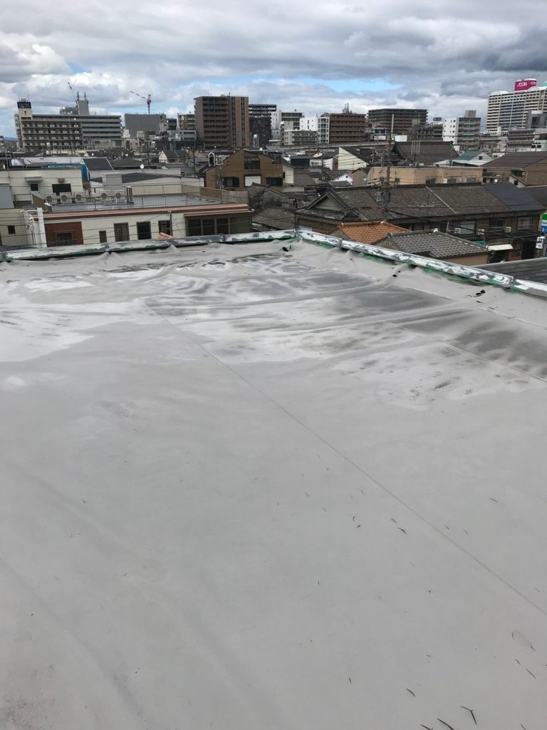 通気緩衝工法でしっかり防水 屋上防水工事 大阪市生野区