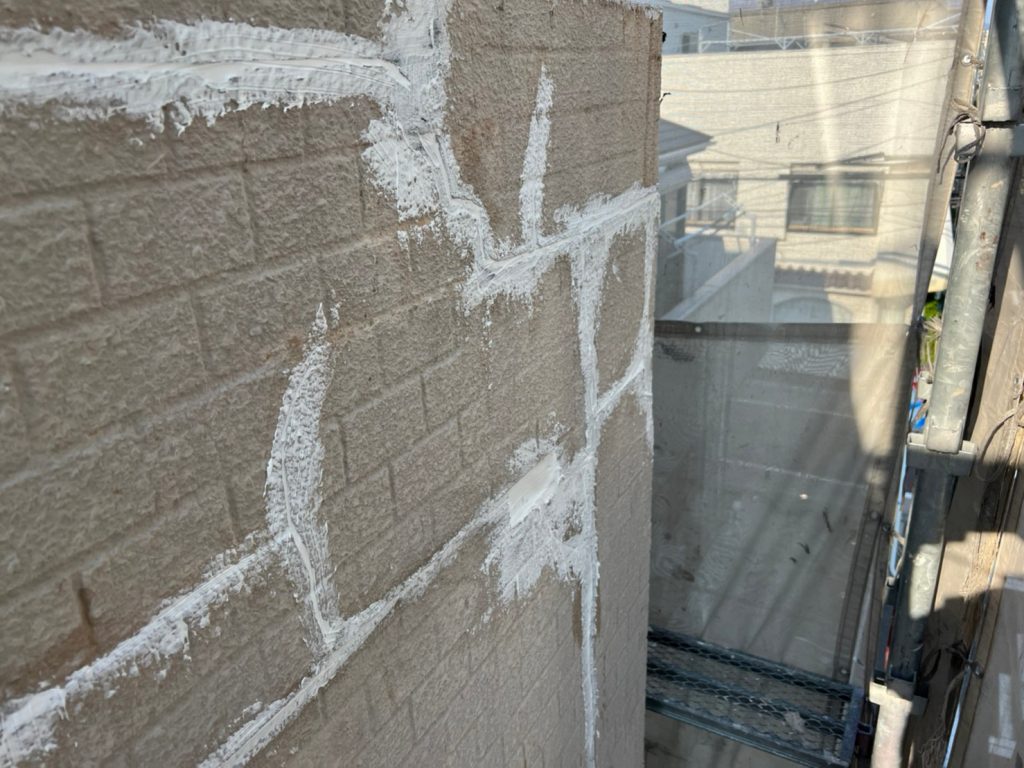 費用を抑えてきれいに　屋根被せ葺き工事　外壁塗装工事　大阪市生野区