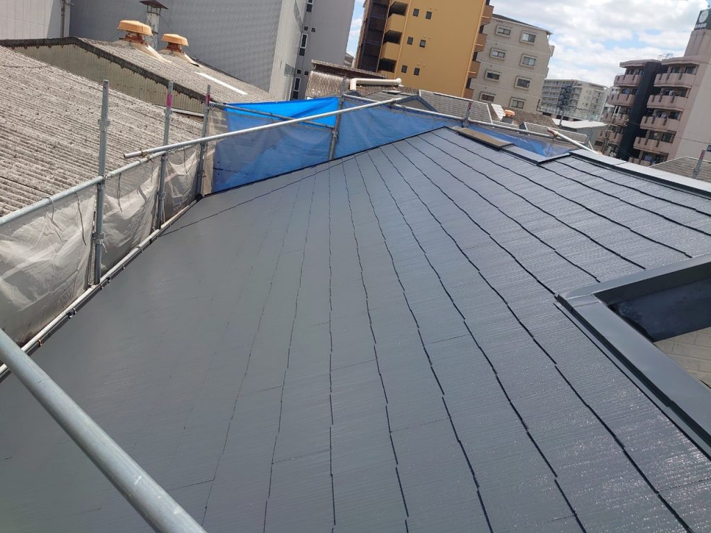低コストな塗装でおしゃれにダブルトーン　屋根外壁塗装工事　大阪市東成区