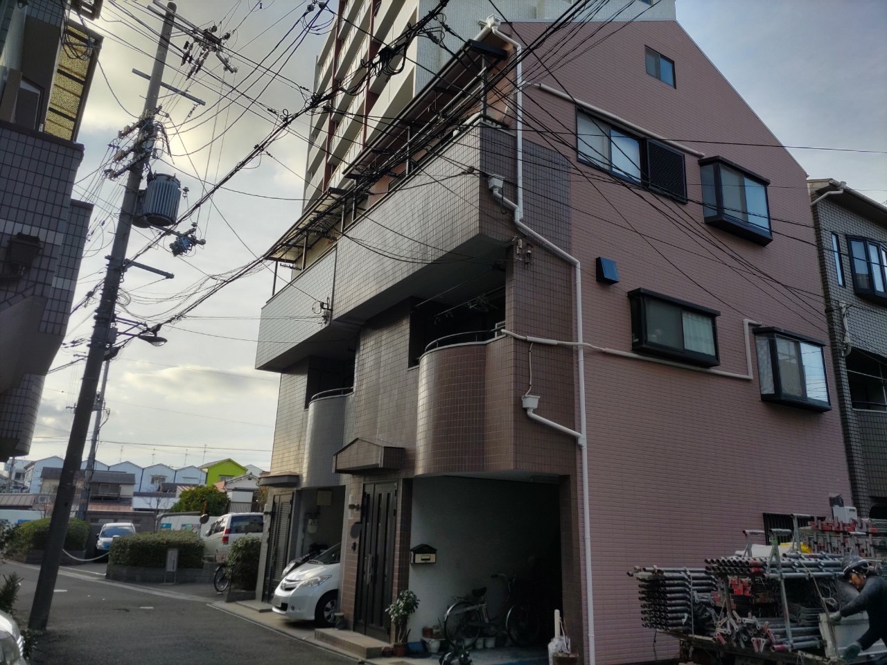 断熱塗装で少しでも快適に　屋根外壁塗装工事　大阪市東成区　S様邸
