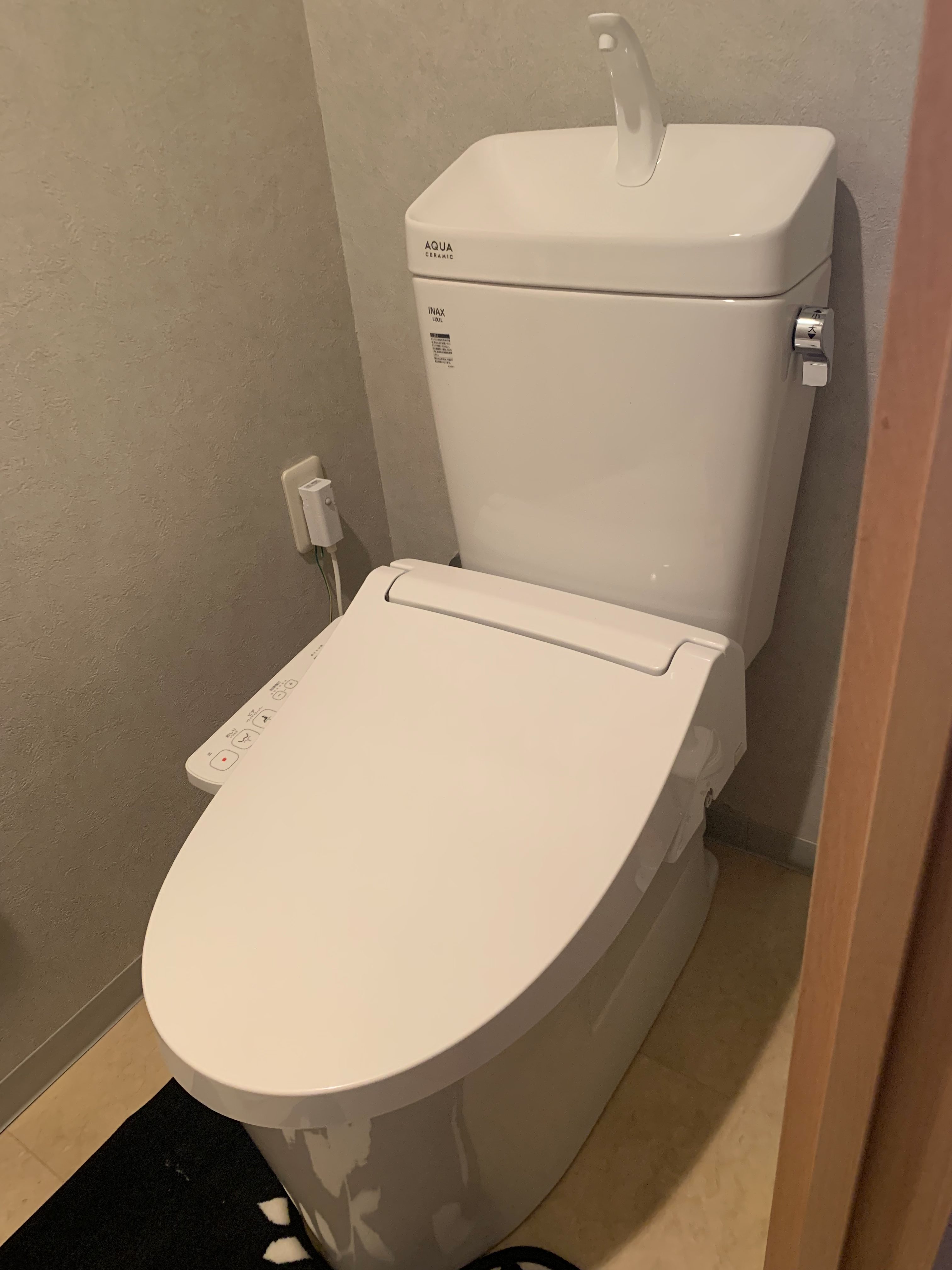 トイレ交換工事　大阪市中央区