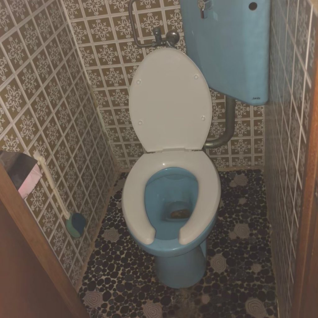 トイレ交換工事