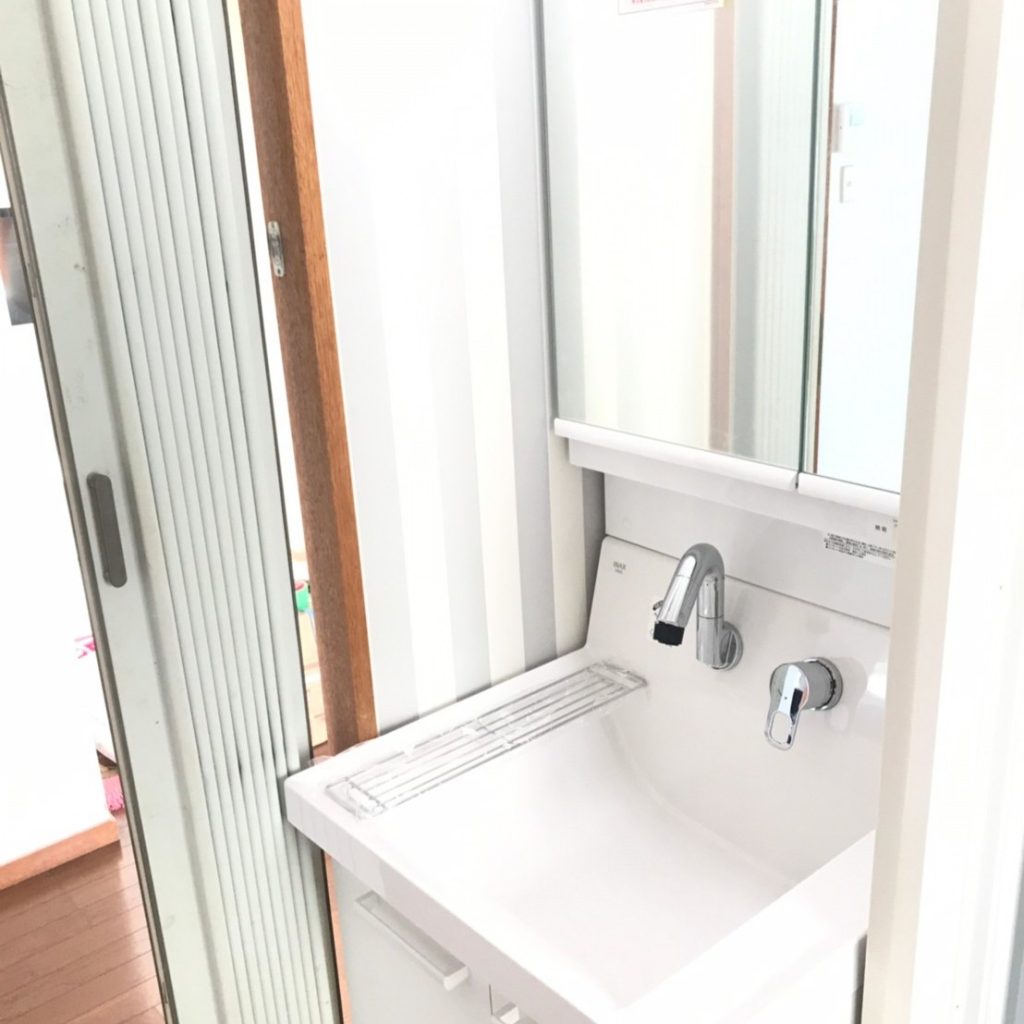 洗面化粧台交換工事